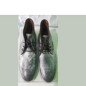 John Varvatos Men's gray leather Chukka Boots sz 8